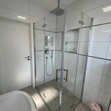 Agethen Oase - Gelber Loewe - 2 Mit Balkon Und Parkplatz Apartmán Rietberg